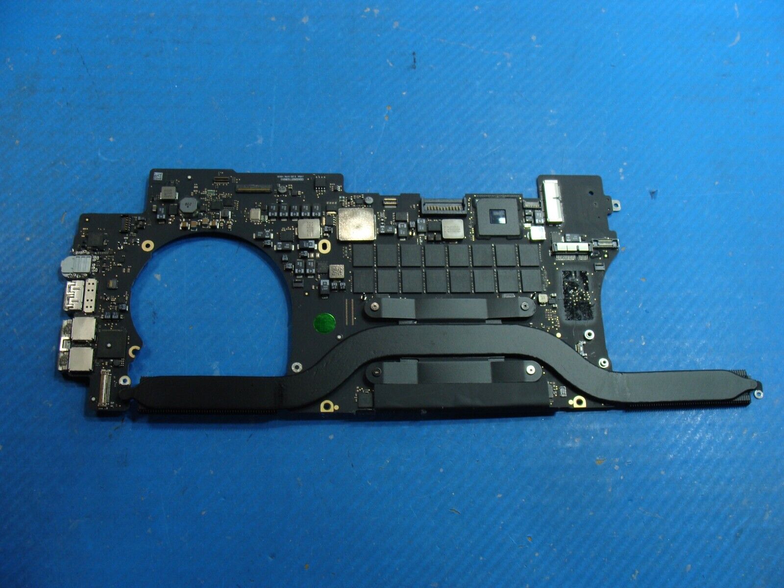 MacBook Pro A1398 2014 MGXA2LL i7-4770HQ 2.2GHz 16GB Logic Board 661-00676 AS IS
