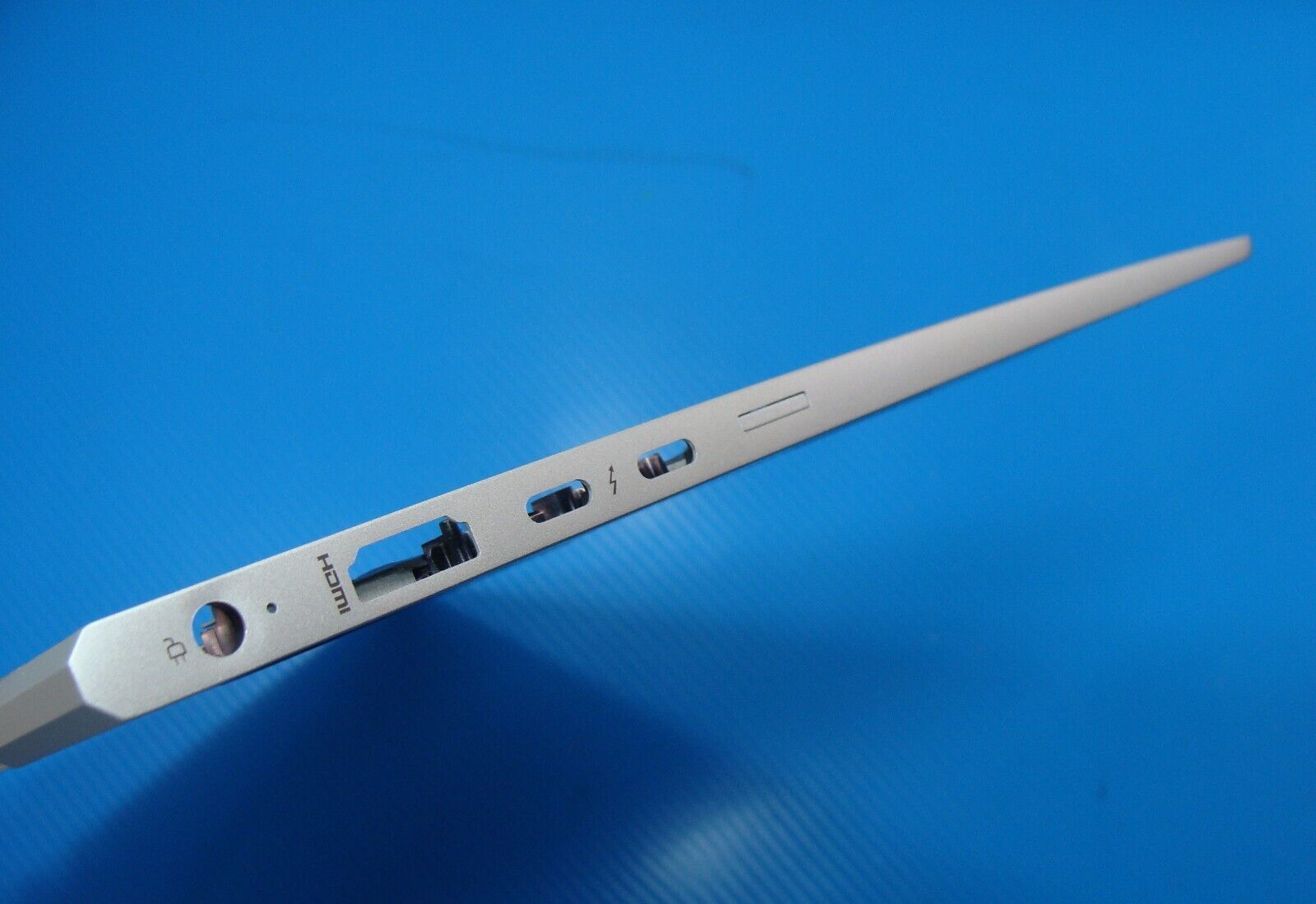 HP EliteBook 840 G8 14 Genuine Palmrest w/BL Keyboard Touchpad M36312-001