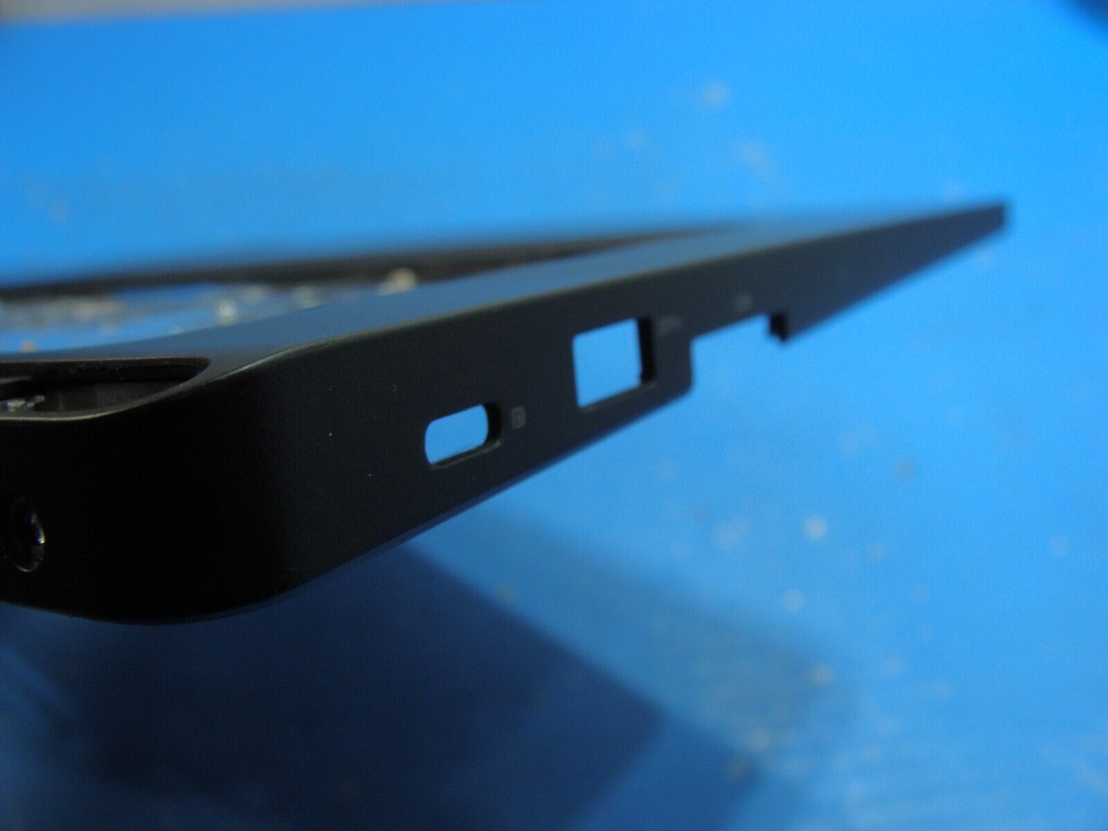 Dell Latitude 5491 14 Palmrest w/Touchpad Black A174SB