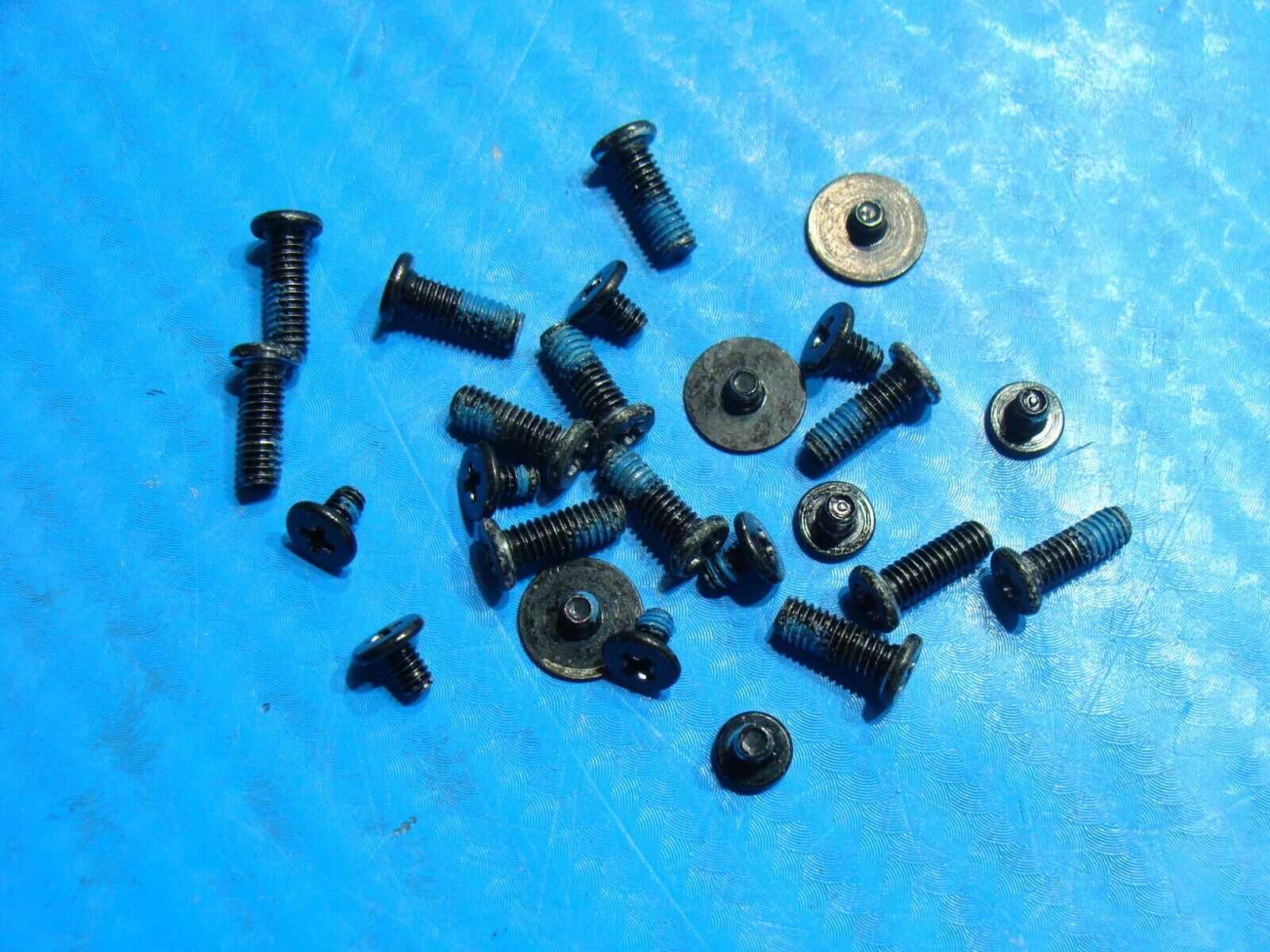 Dell Inspiron 15-7568 15.6