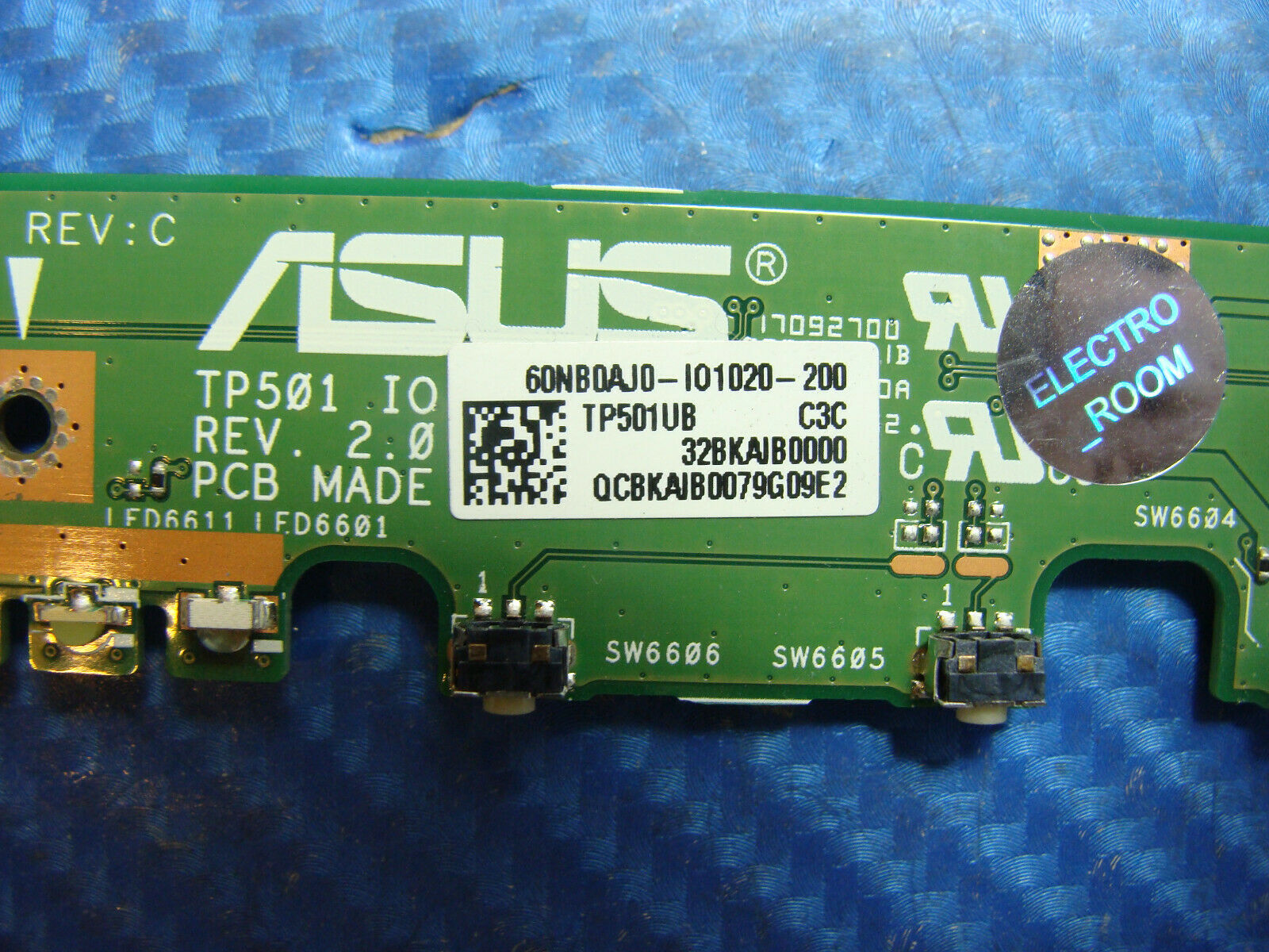 Asus R518UA-DH51T 15.6
