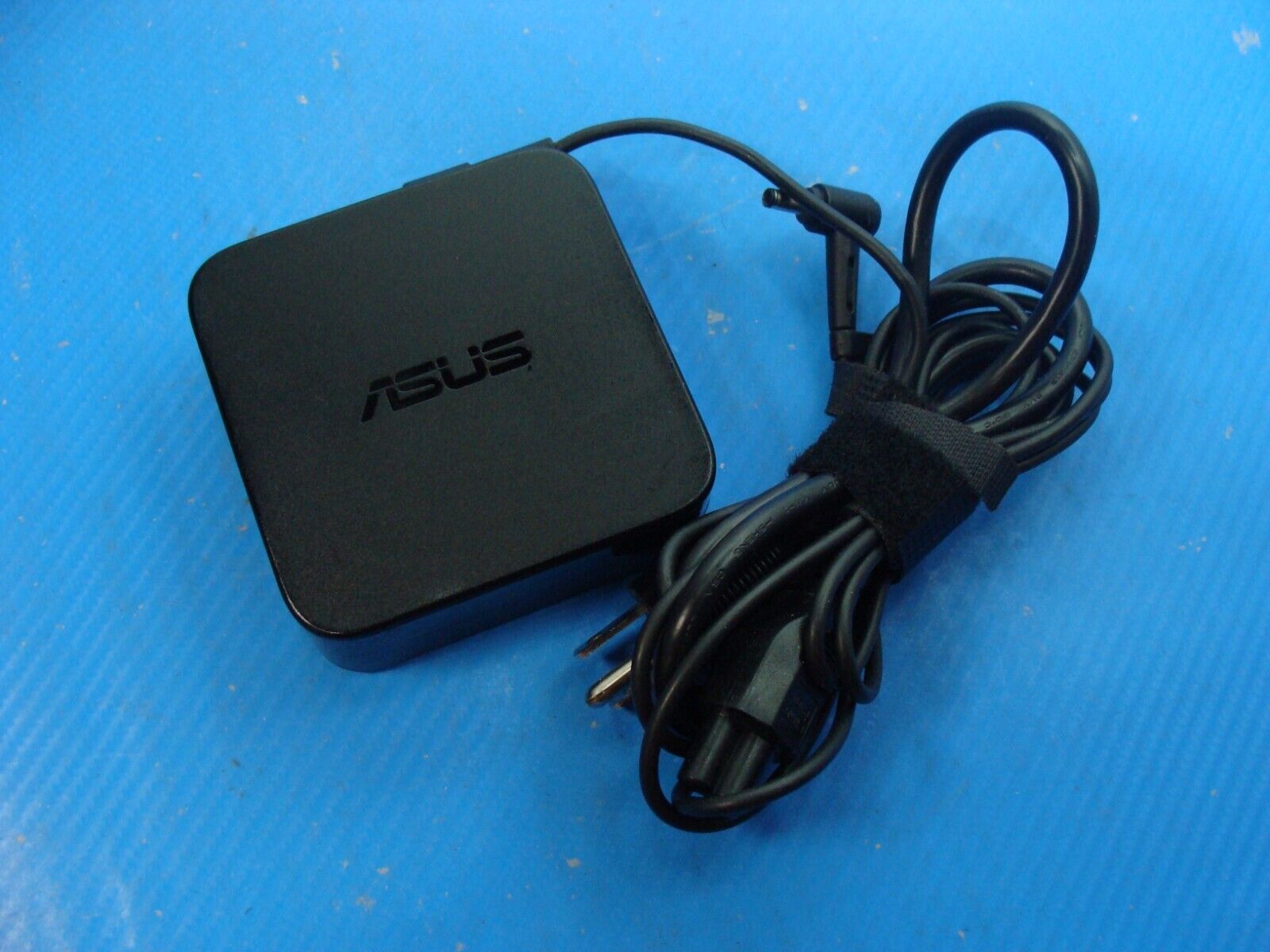 Genuine ASUS Laptop Charger AC Power Adapter ADP-90YD B 90W 4.5mm Tip Center Pin