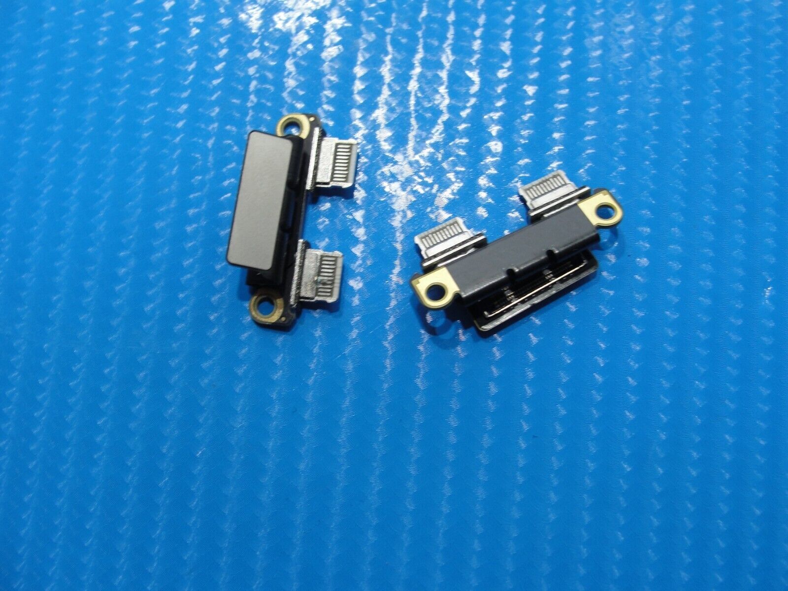 MacBook Pro A1989 13