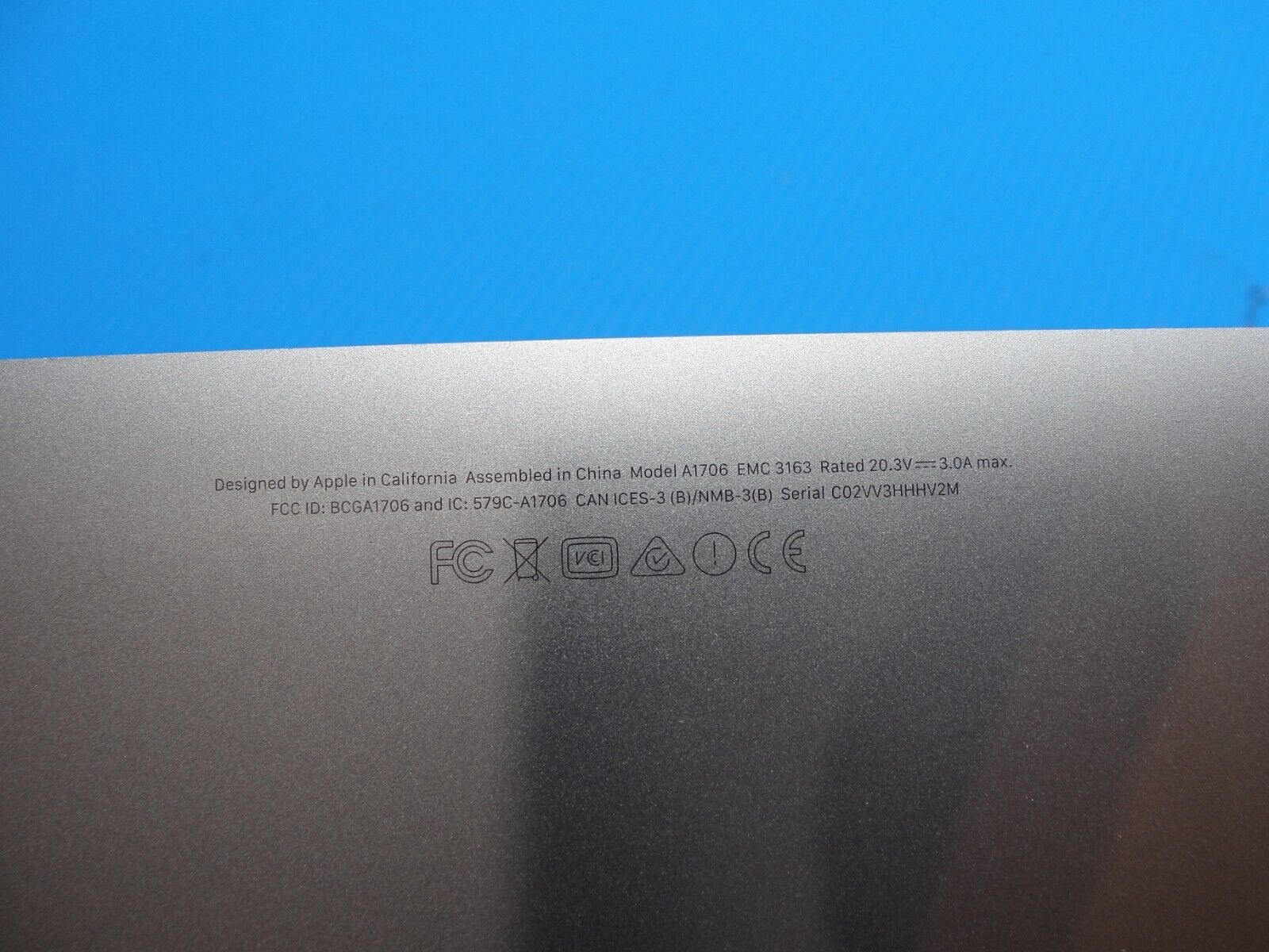 MacBook Pro A1706 13