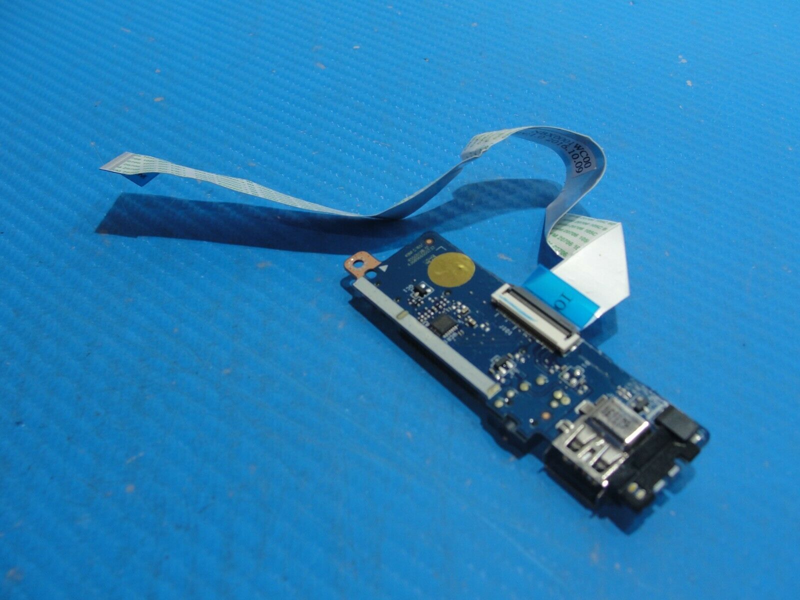 Lenovo IdeaPad Flex 4-1570 15.6