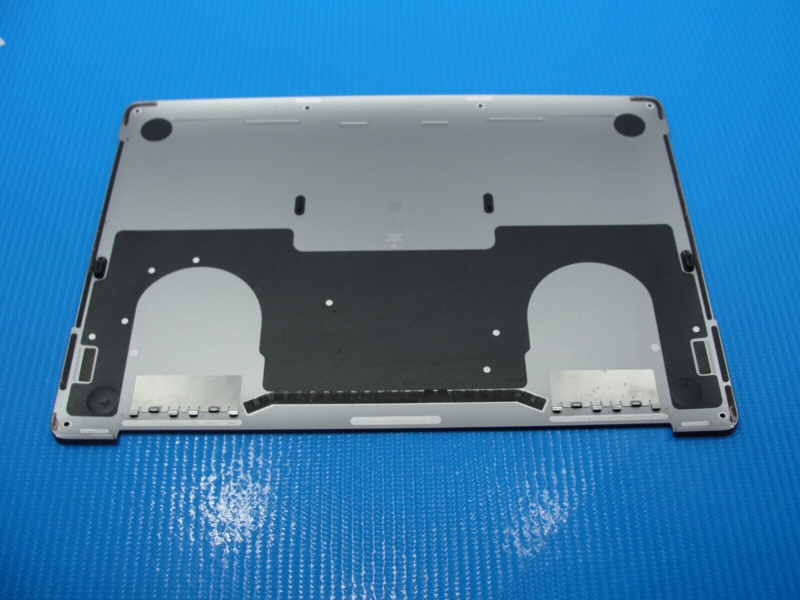 MacBook Pro A1989 13