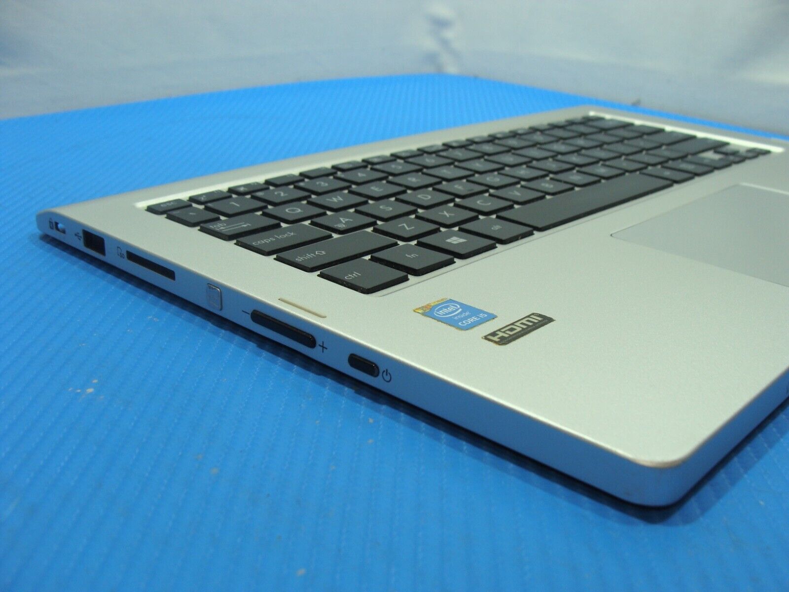 Asus TP300LA-UB52T 13.3