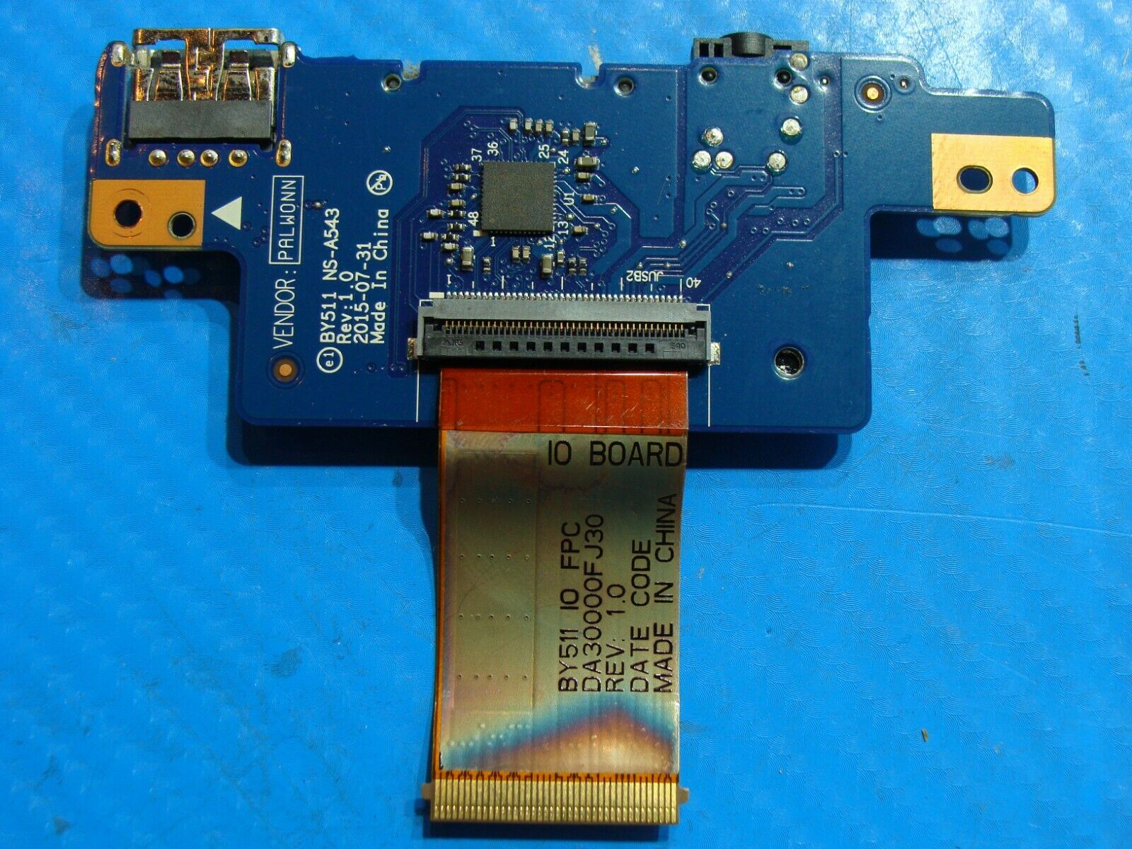 Lenovo IdeaPad Y700-15ISK 15.6