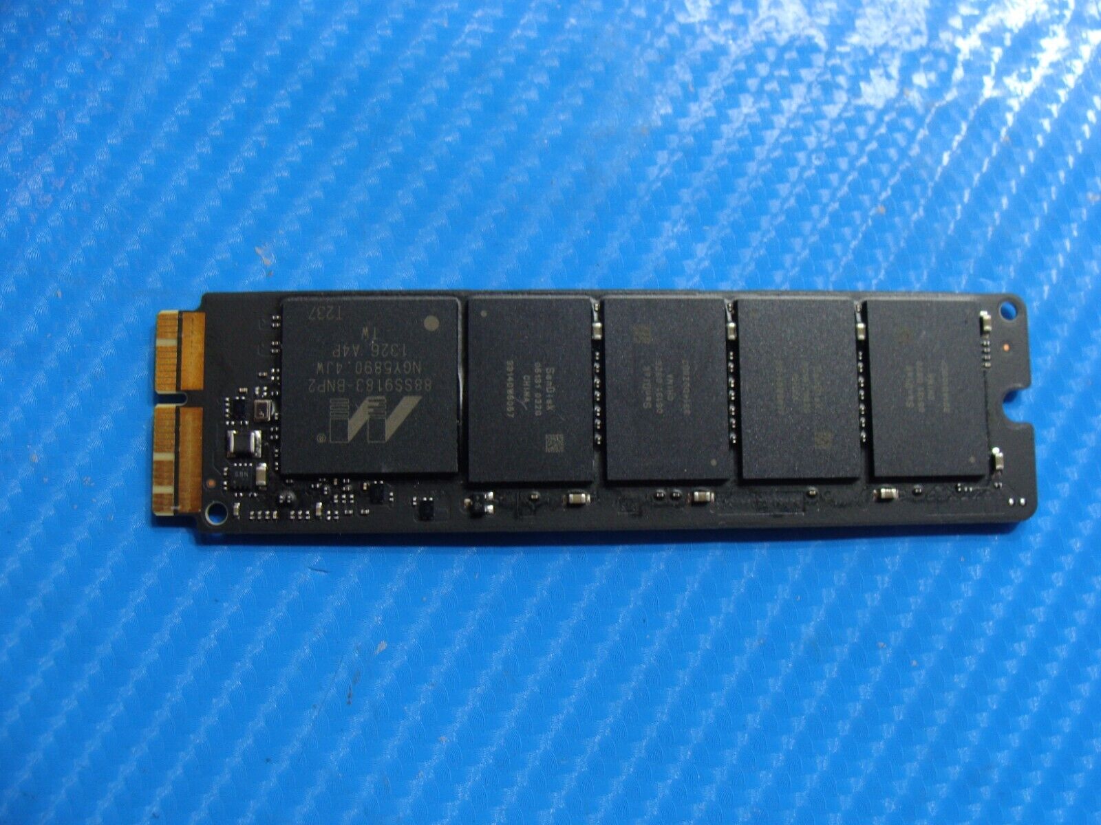 MacBook Air A1466 SanDisk 256GB Solid State Drive SD6PQ4M-256G-1021 655-1838C