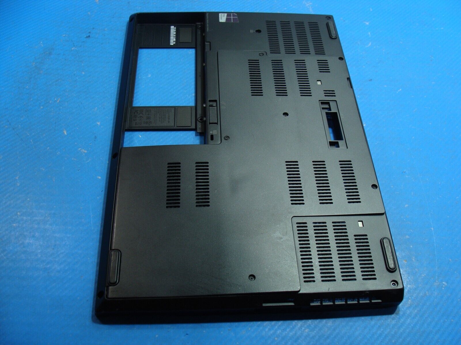 Lenovo Thinkpad P50 15.6 Genuine Bottom Case w/Cover Door Black AM0Z6000500
