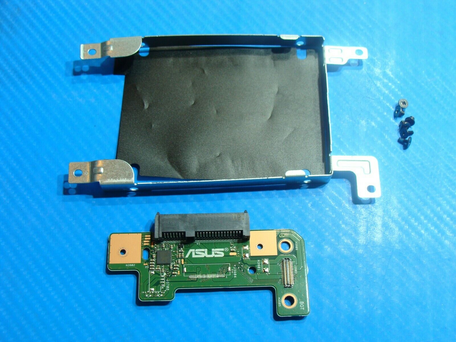 Asus F555LA-US71 15.6