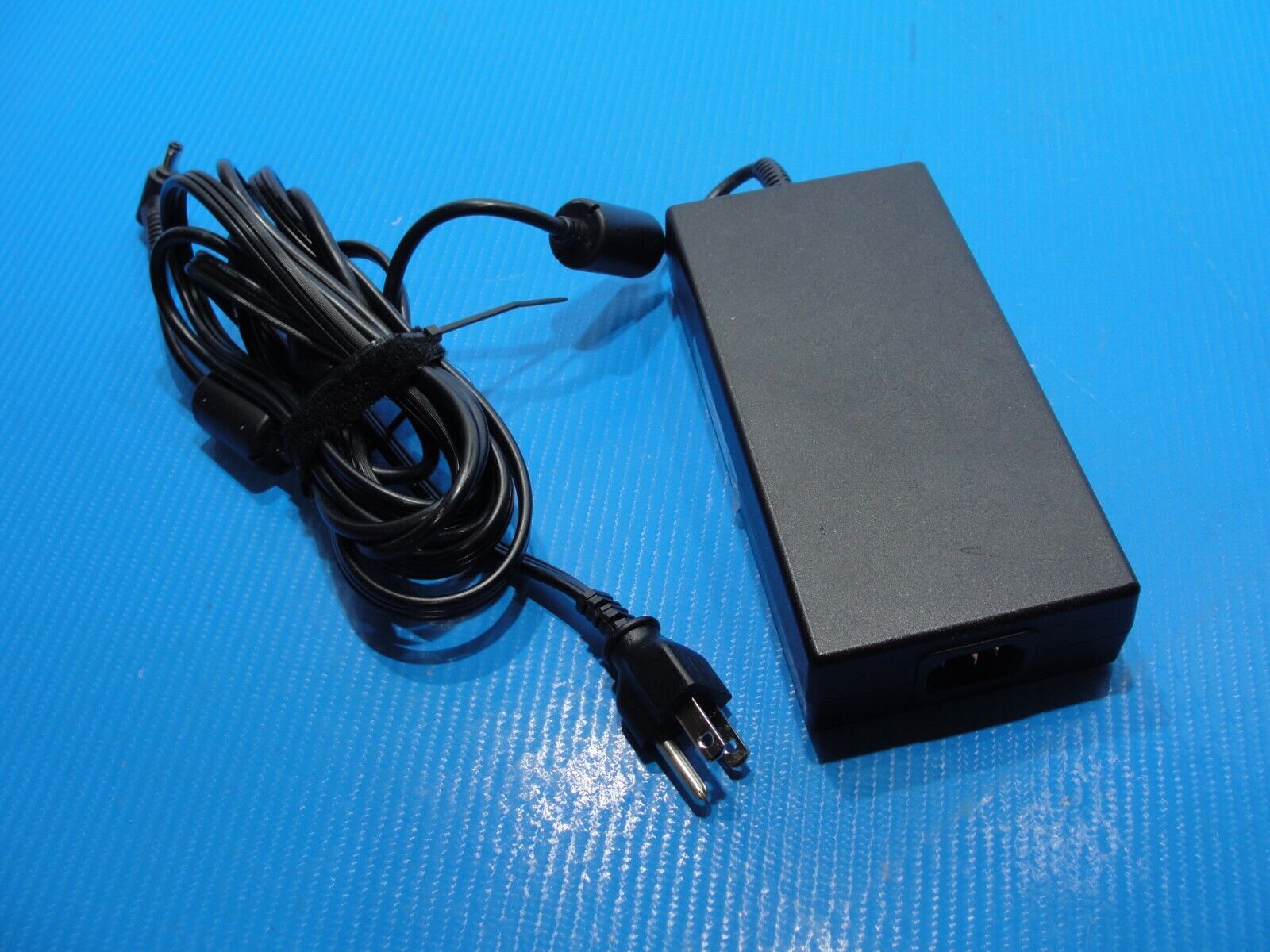 Genuine Chicony AC Adapter Power Charger 19V 9.5A 180W A12-180P1A A180A002L