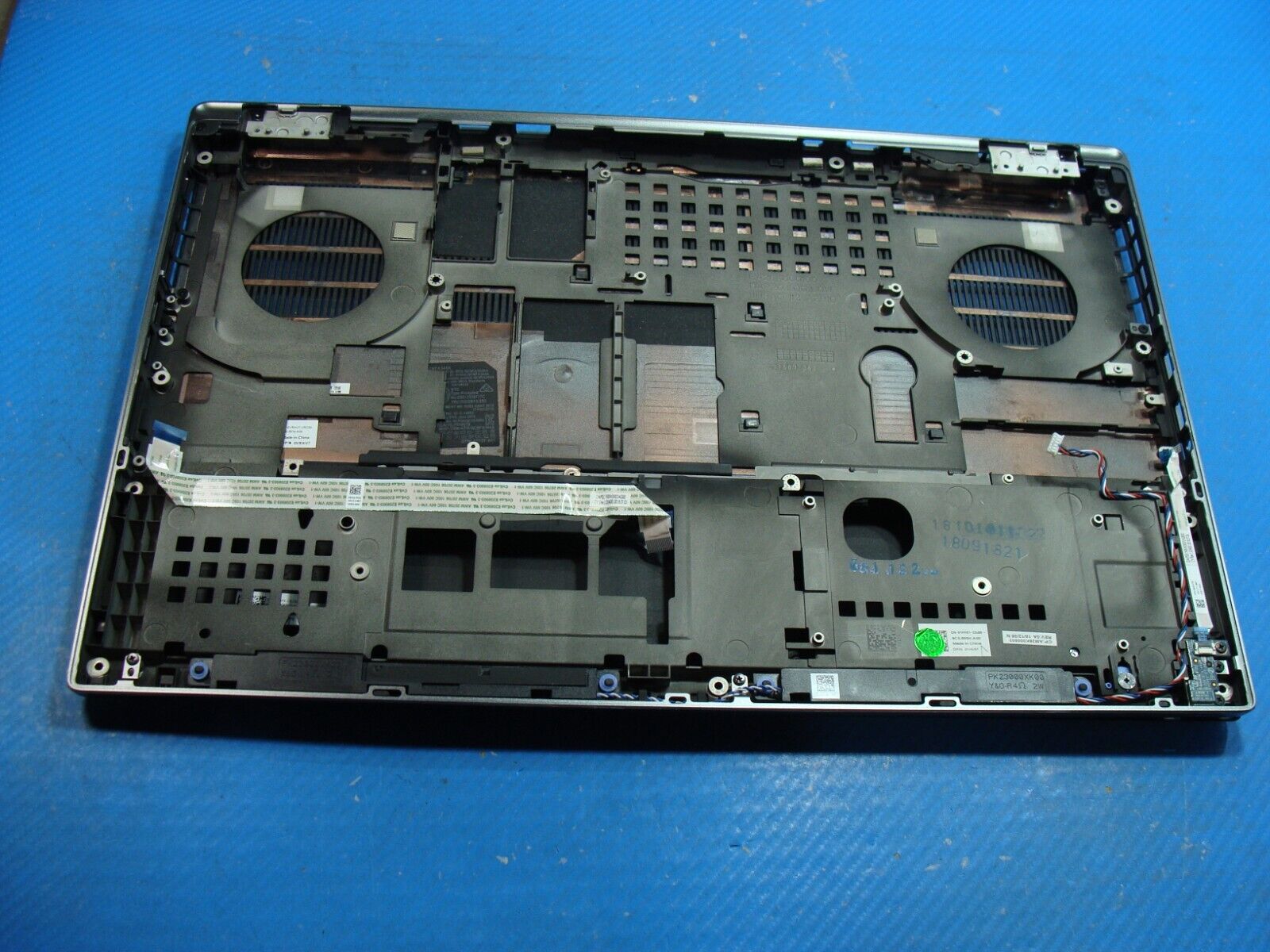 Dell Precision 7730 17.3 OEM Bottom Case w/Cover Doors 1HVX1 AM26K000502 Grd A