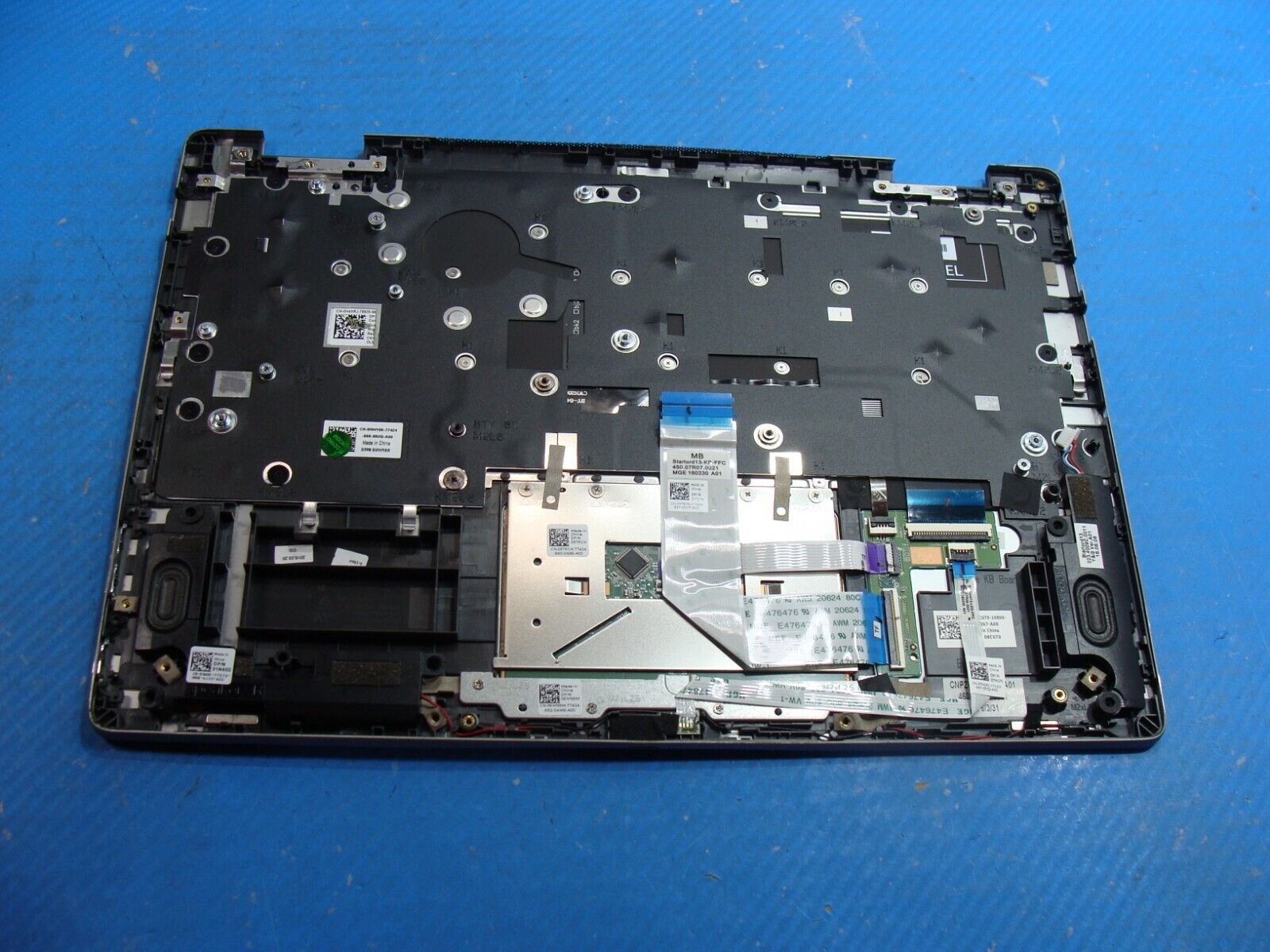 Dell Inspiron 13 7368 13.3 Genuine Palmrest w/Touchpad Keyboard Backlit HW10K A