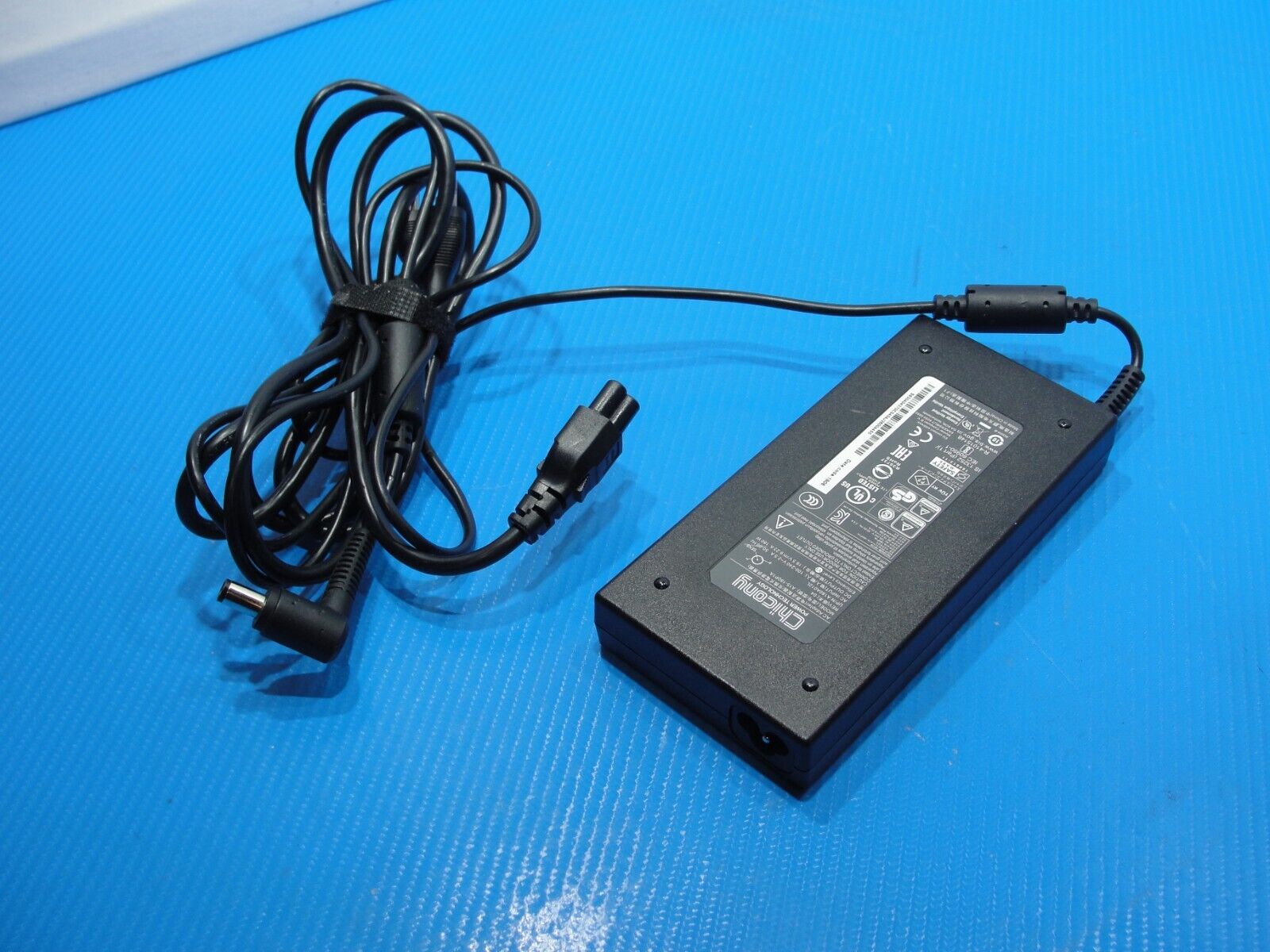 Genuine Chicony AC Adapter Power Charger 19.5V  9.23A 180W A15-180P1A A180A012L