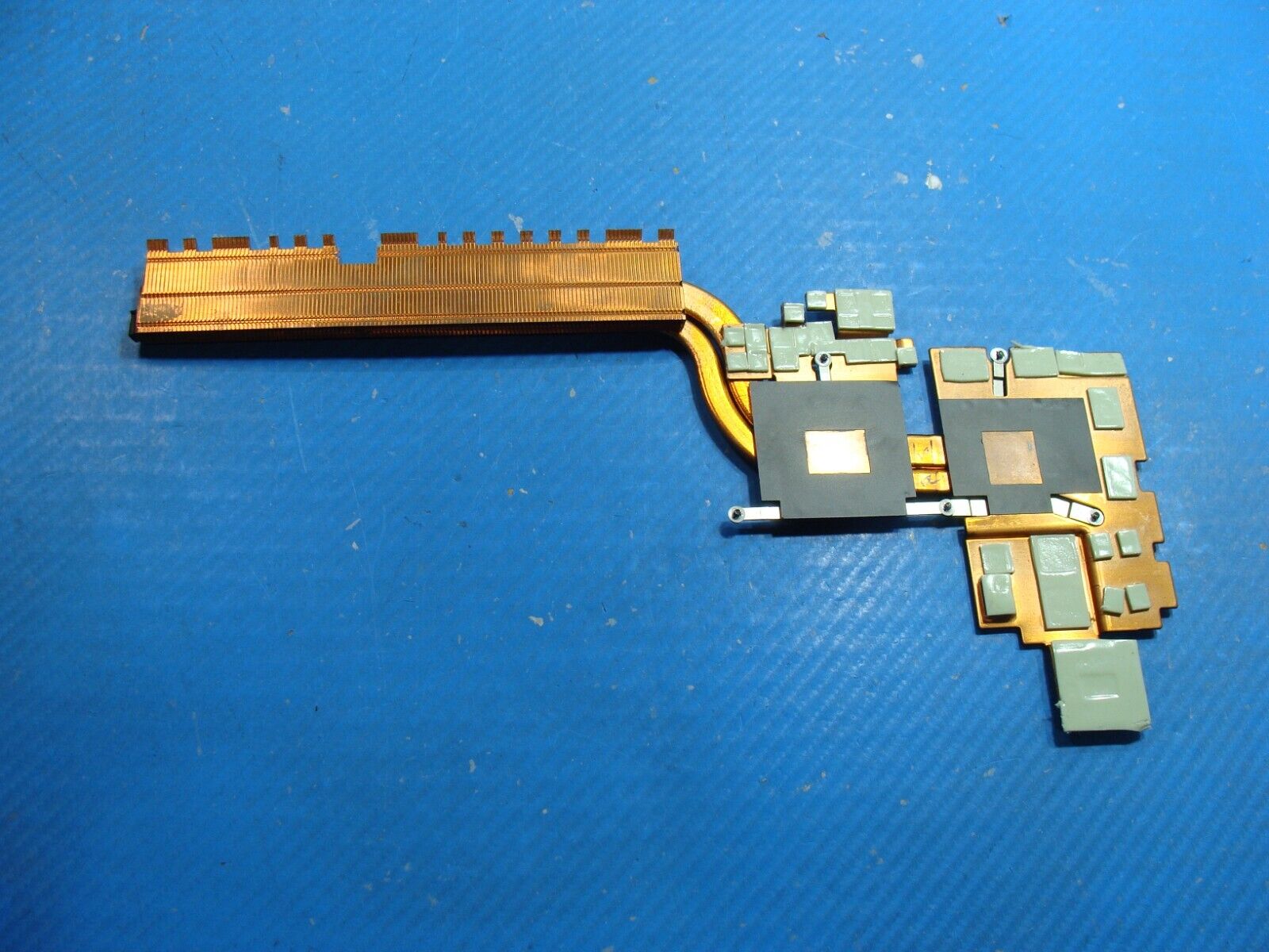 Lenovo Legion Y520-15IKBN 15.6 CPU Cooling Heatsink AT13B0010S0