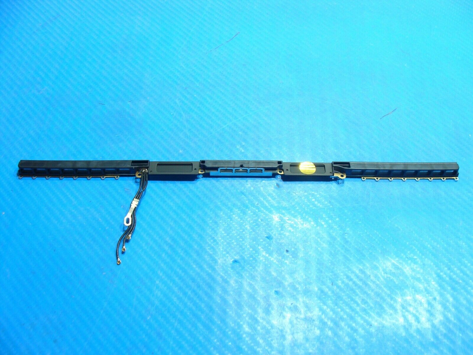 MacBook Pro A1990 15