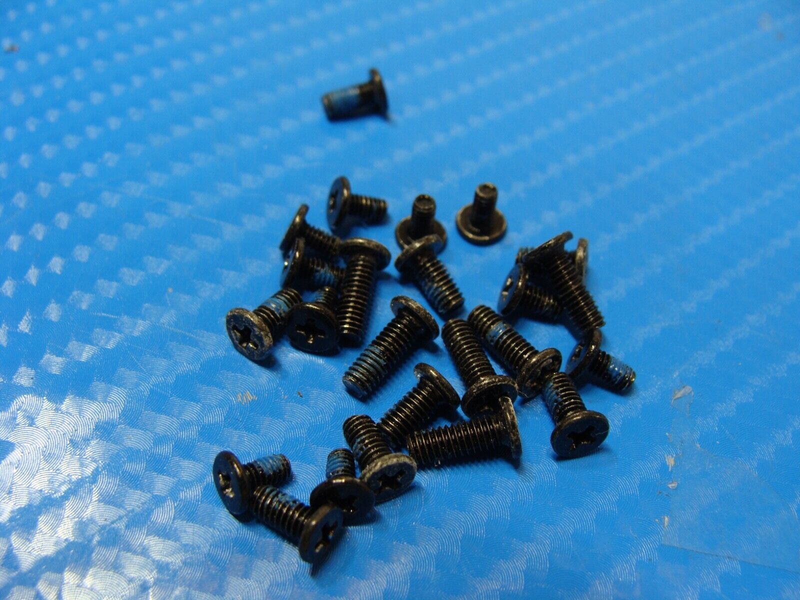 Asus VivoBook E403SA-US21 14