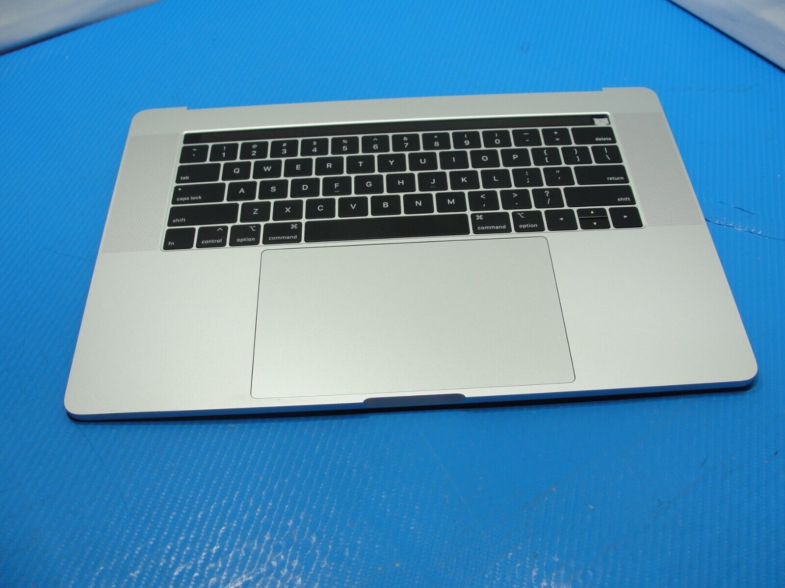 MacBook Pro A1990 Mid 2018 MR942LL/A 15