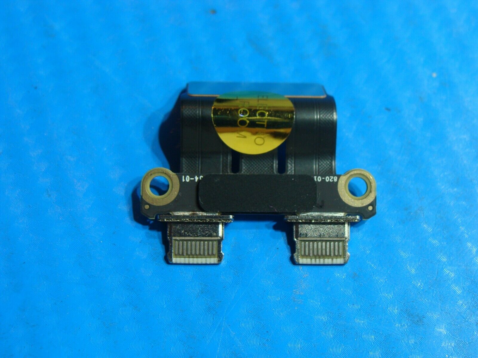 MacBook Pro A1990 15