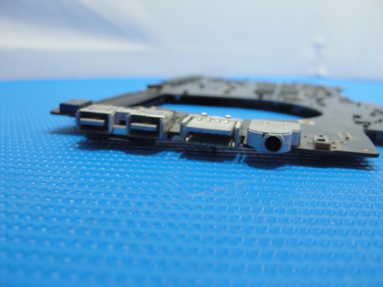 MacBook Pro A1398 15