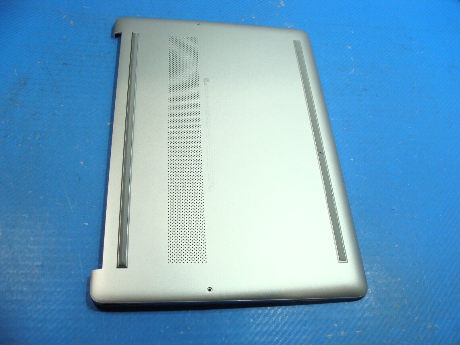 HP 15-dy2125od 15.6 Bottom Case Base Cover 370P5TP001 Grade A