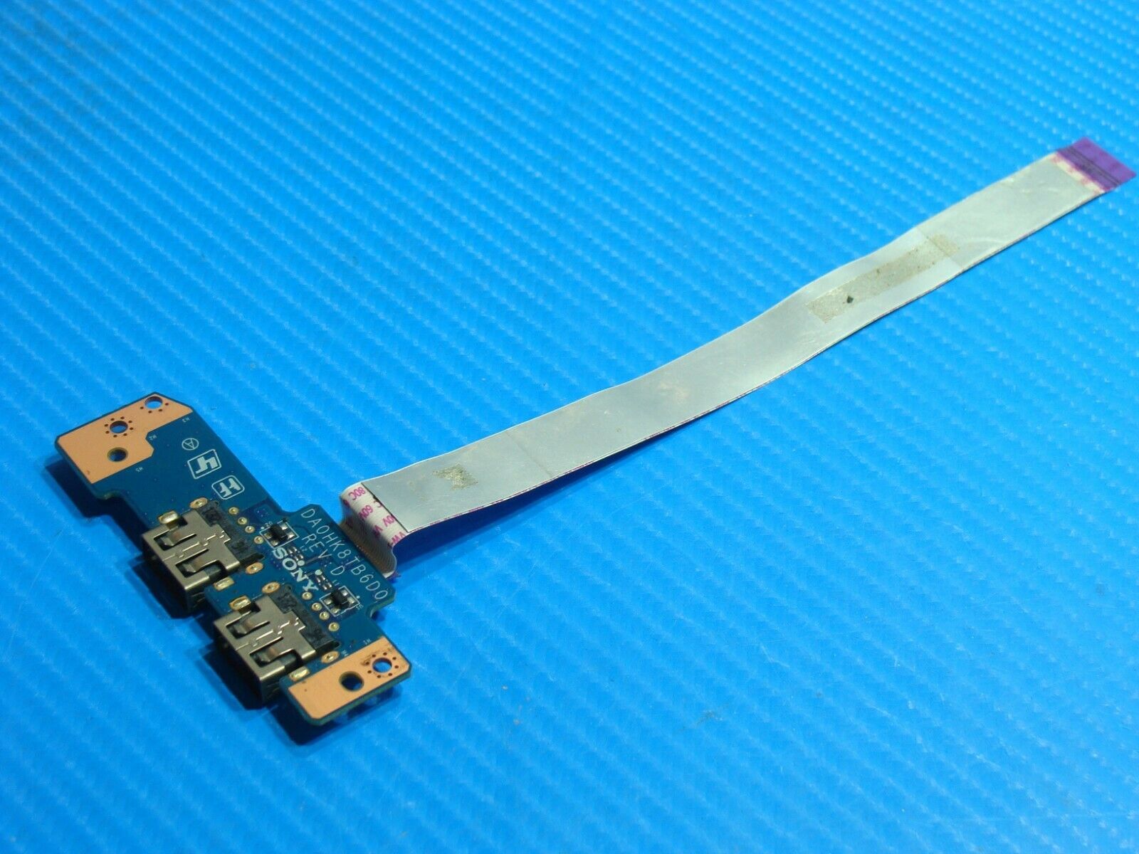 Sony Vaio SVF15218SNW 15.6