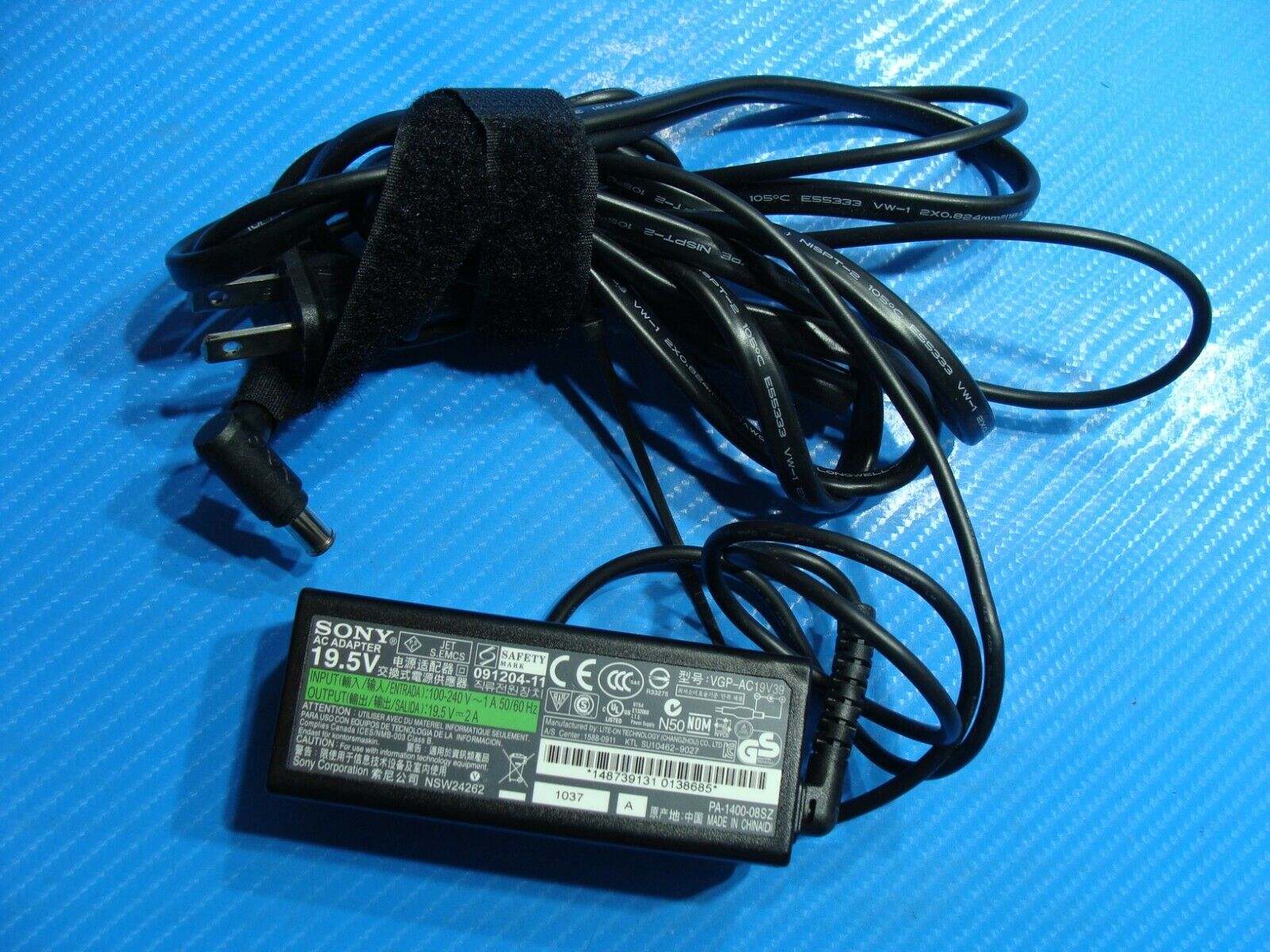 Genuine SONY AC Power Adapter Charger P/N VGP-AC19V39 NSW24262 19.5V 2A 