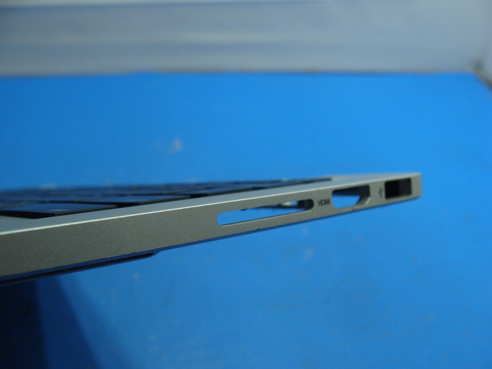 MacBook Pro A1502 13 Early 2015 MF839LL/A Top Case w/Battery Silver 661-02361