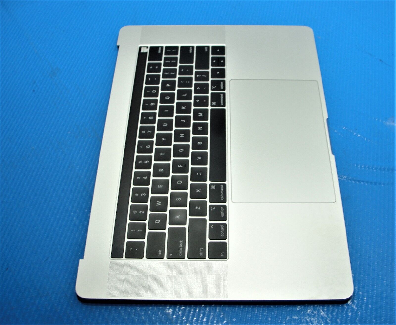 MacBook Pro A1990 Mid 2018 MR962LL/A 15