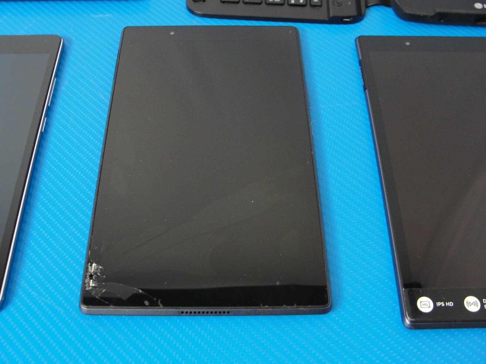 LOT OF 5 Tablet: Asus ZenPad Z8s P00J, 2x Lenovo TB8504F, LG GPad VK8104G, Acer