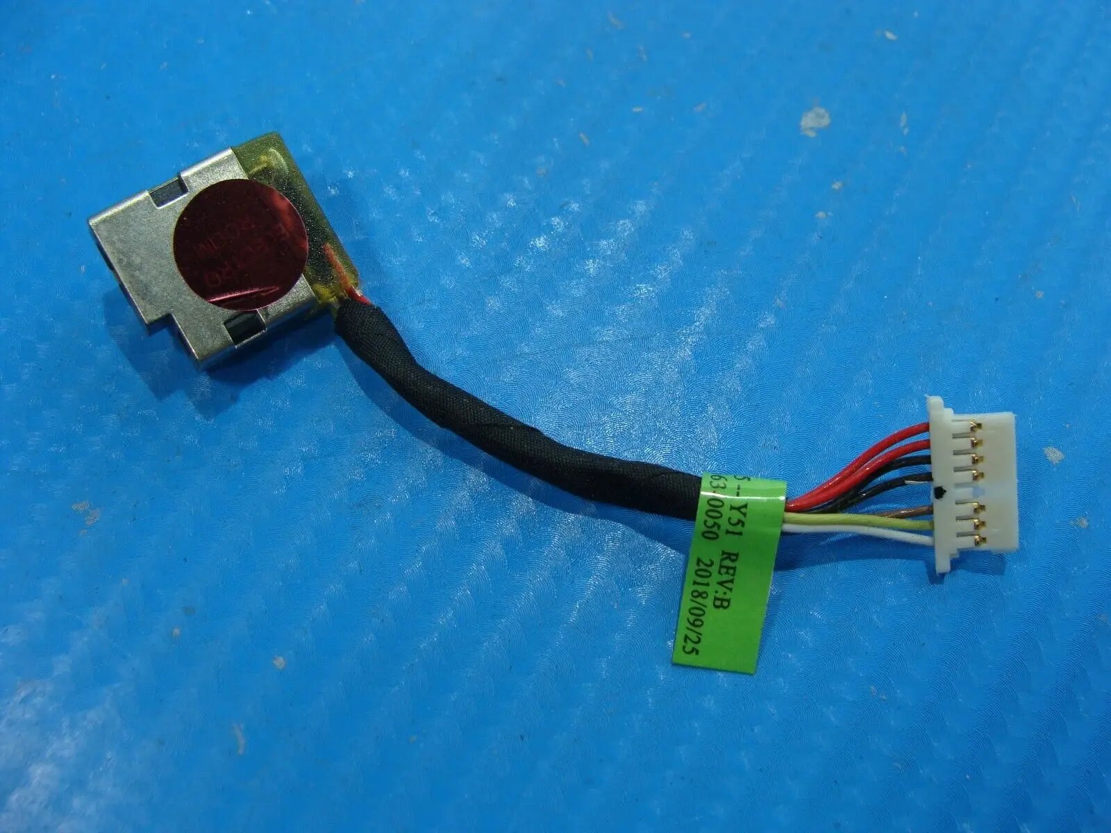 HP Envy x360 15-bq275nr 15.6